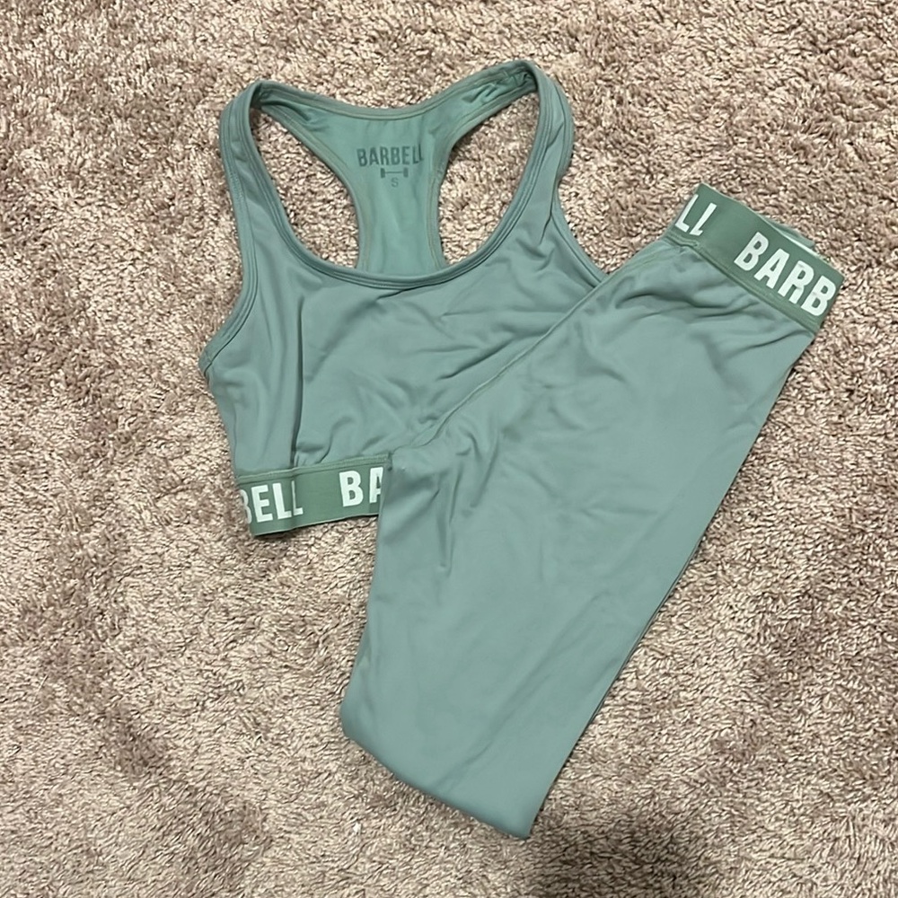 Barbell Women's Green Sports Bra and Leggings Set